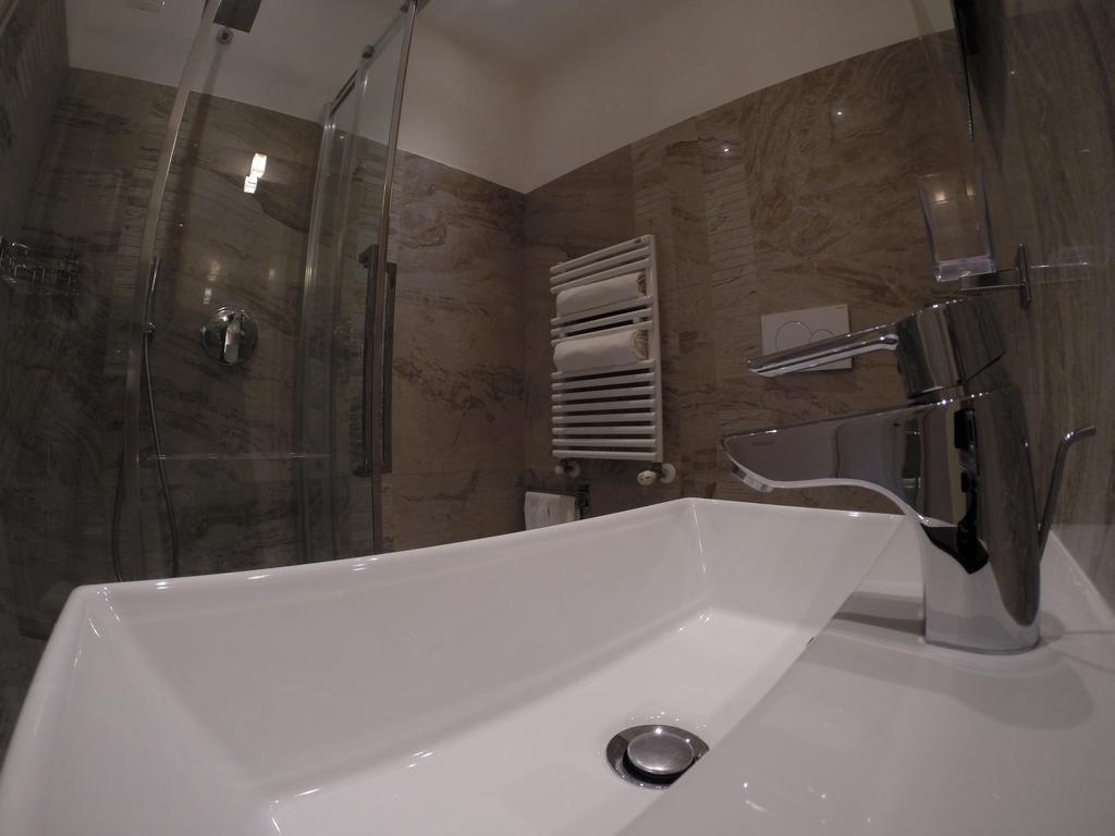 ローマ トレ R コロッセオ Bed & Breakfast 部屋 写真