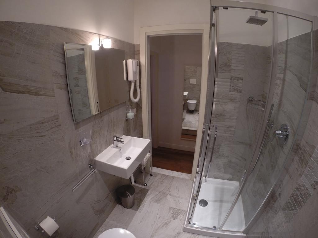 ローマ トレ R コロッセオ Bed & Breakfast 部屋 写真