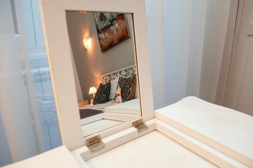 ローマ トレ R コロッセオ Bed & Breakfast エクステリア 写真